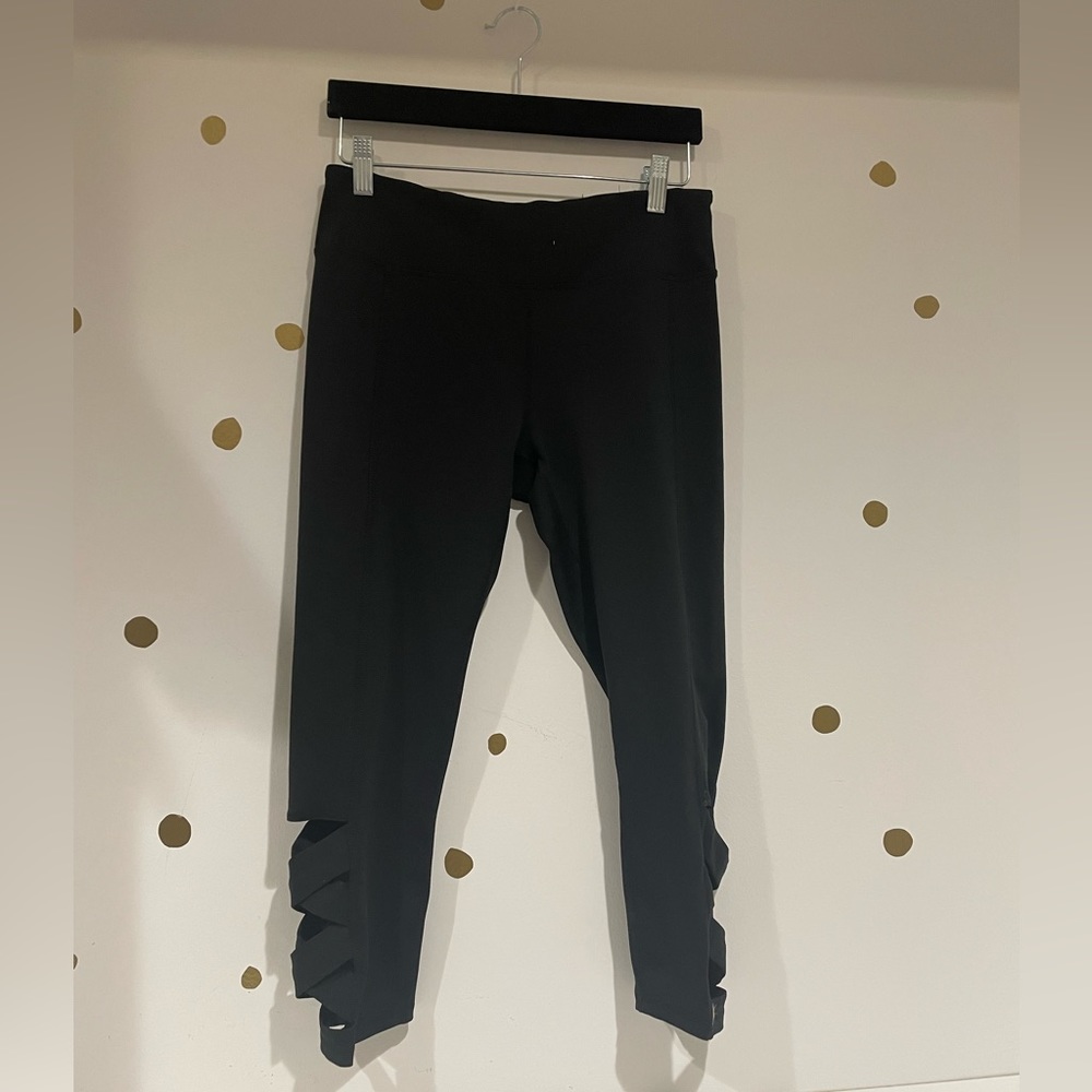 Gaiam yoga leggings. Gently used. Great fit